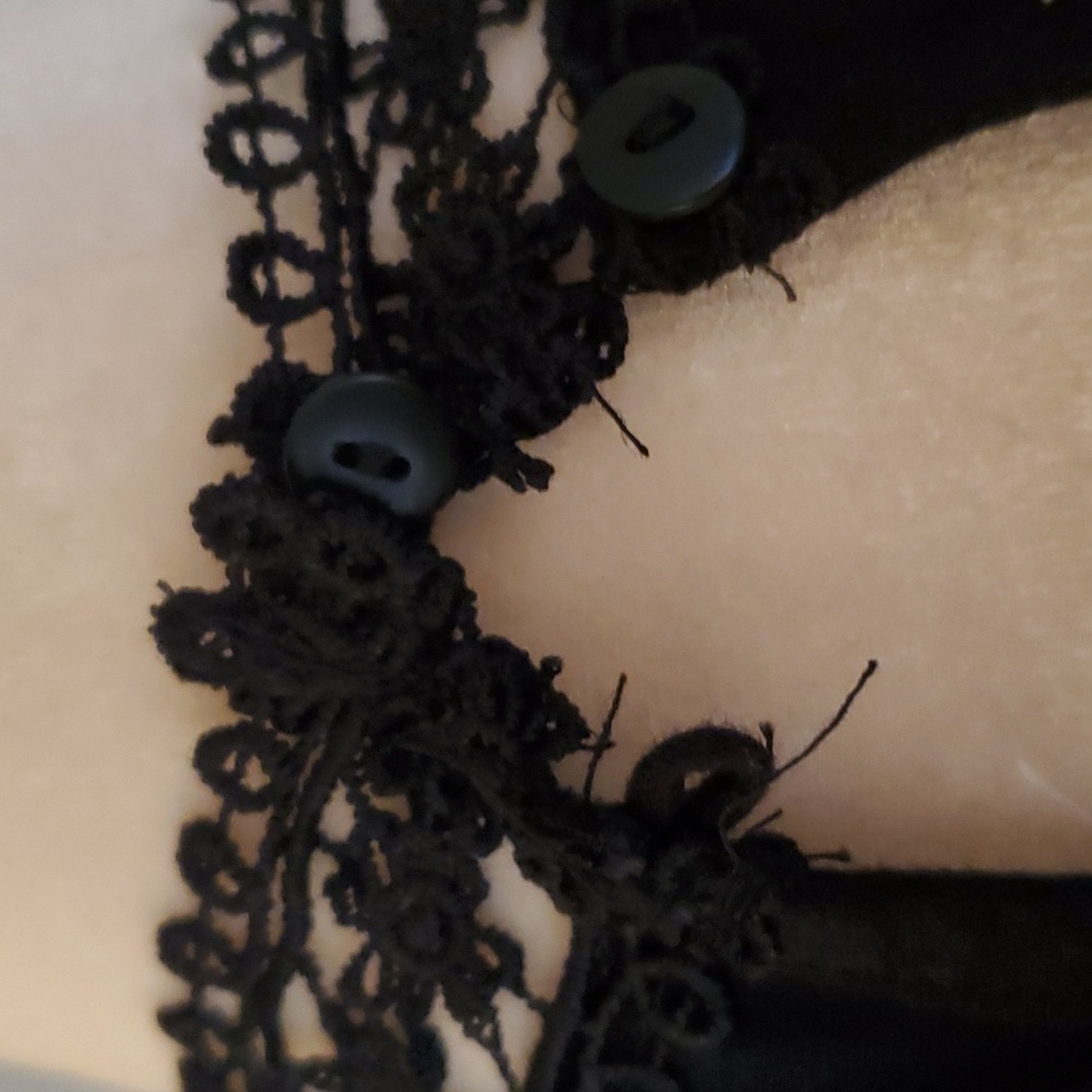 Halter Top - Picture 4 of 7